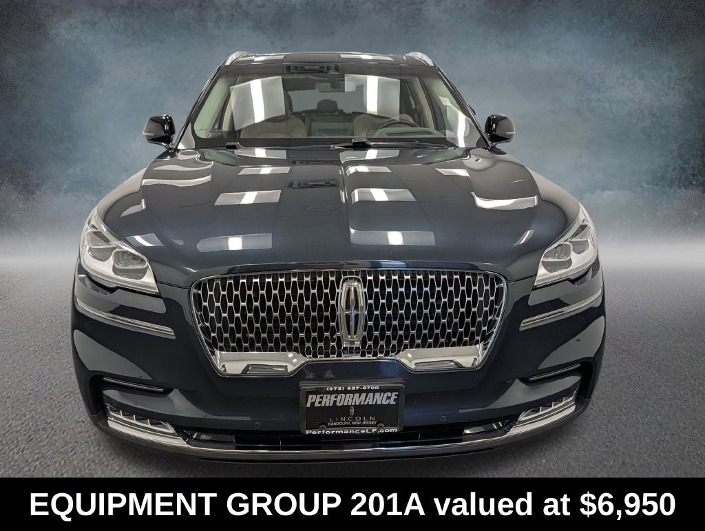 Used 2023 Lincoln Aviator Reserve w/ Equipment Group 201A AWD/4WD image 2