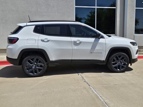 New 2026 Jeep Compass Latitude AWD/4WD image 2
