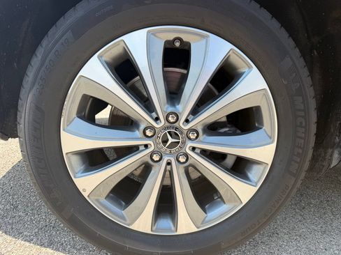 Used 2020 Mercedes-Benz GLE 350 image 24