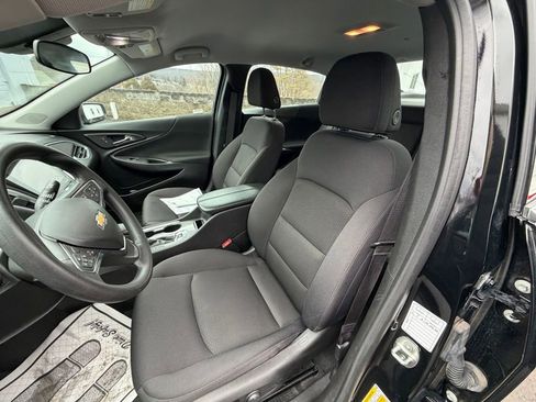Used 2024 Chevrolet Malibu LT image 9