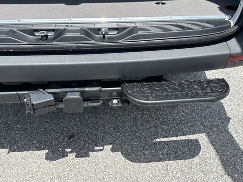 Used 2025 Mercedes-Benz Sprinter 2500 image 10