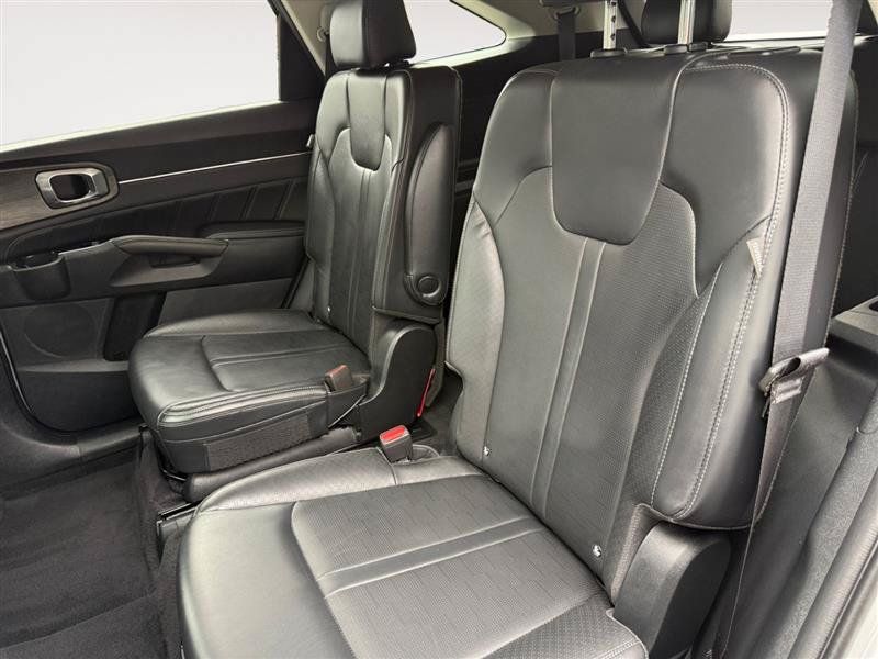 Used 2024 Kia Sorento SX AWD/4WD image 15