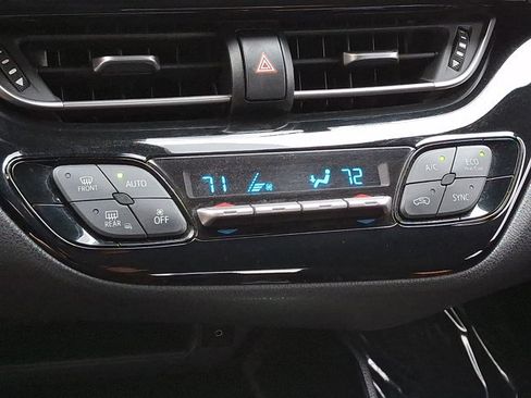 Used 2019 Toyota C-HR XLE image 15