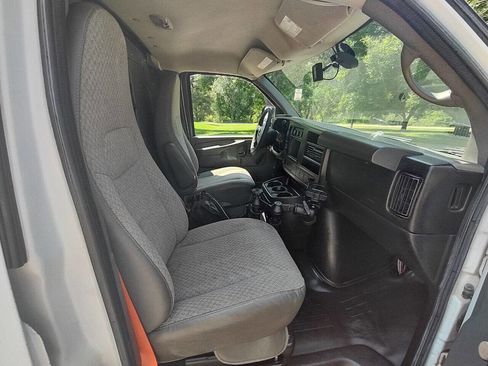 Used 2012 GMC Savana 1500 AWD image 11