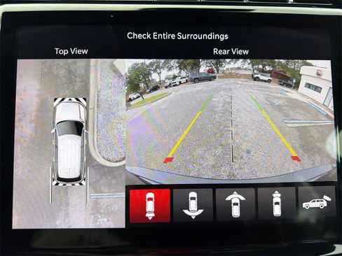 Used 2023 Jeep Grand Cherokee Limited w/ Luxury Tech Group II image 35