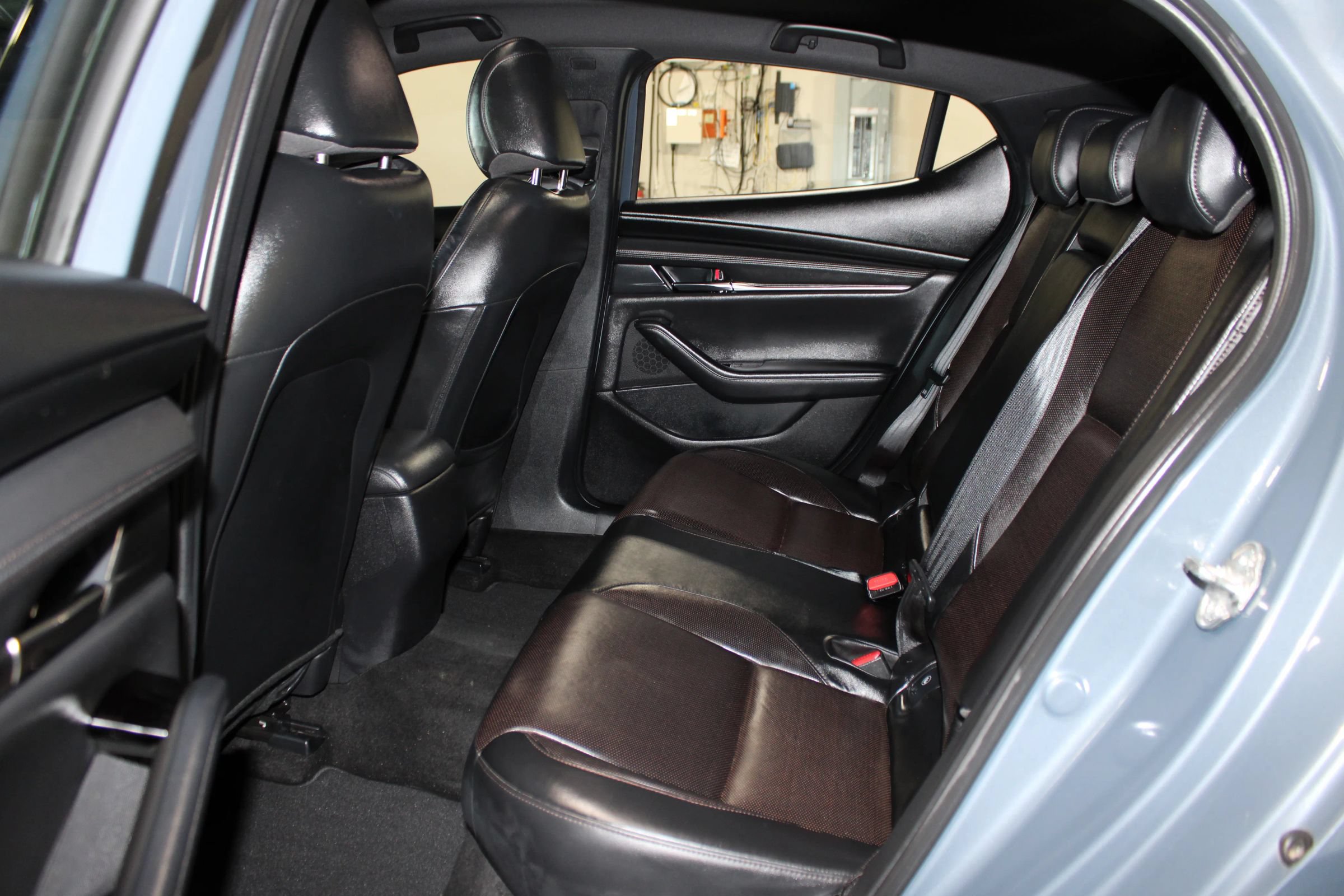 Used 2021 MAZDA MAZDA3 s FWD image 27