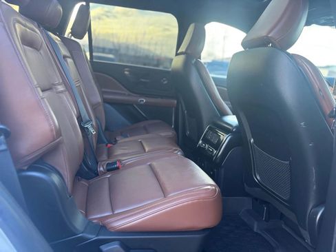Used 2023 Lincoln Aviator Reserve w/ Equipment Group 201A image 24