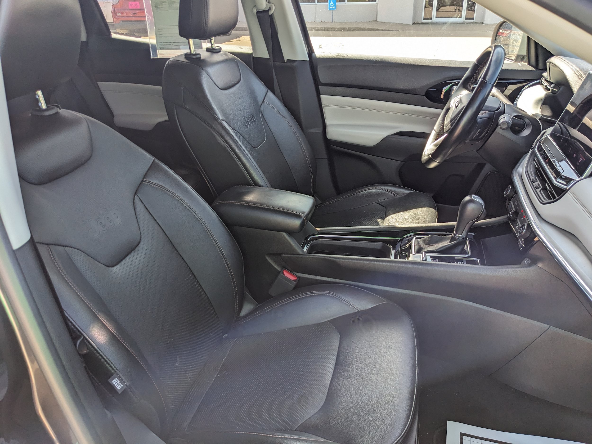 Used 2022 Jeep Compass Limited AWD/4WD image 35