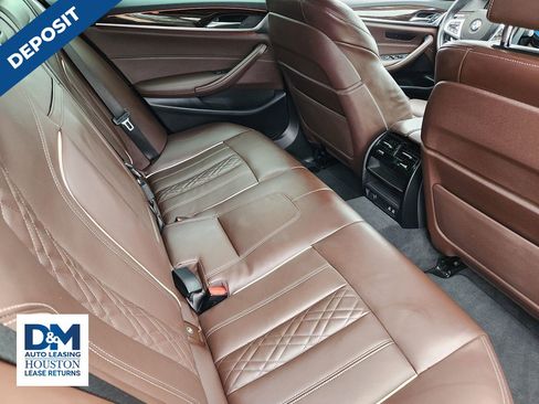 Used 2023 BMW 540i w/ M Sport Package image 39