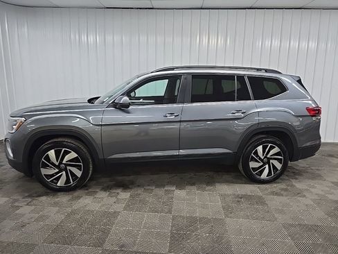 Used 2024 Volkswagen Atlas SE image 5