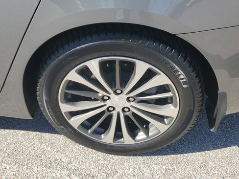 Used 2017 Buick LaCrosse Essence w/ Sun and Shade Package image 11