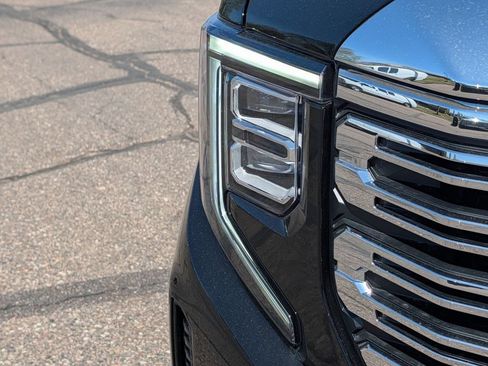New 2026 GMC Sierra 1500 Denali w/ Denali Reserve Package AWD/4WD image 5