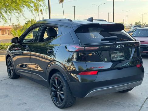Used 2023 Chevrolet Bolt EUV LT w/ Redline Edition FWD image 8