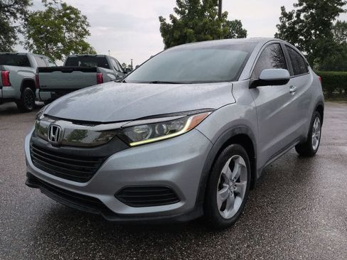 Used 2021 Honda HR-V LX image 2
