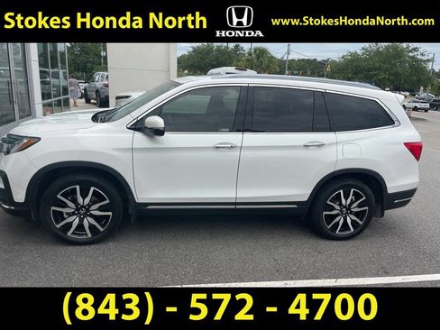 Used 2022 Honda Pilot Touring image 3