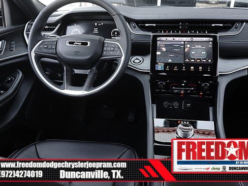 New 2025 Jeep Grand Cherokee L Limited image 18