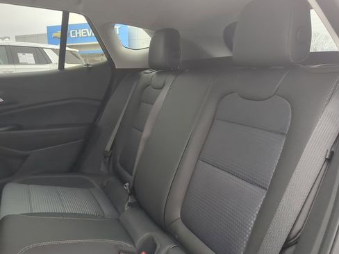 Used 2025 Chevrolet Trax LT w/ Driver Confidence Package image 22