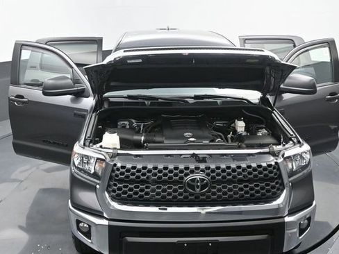 Used 2021 Toyota Tundra SR5 w/ SR5 Upgrade Package AWD/4WD image 35