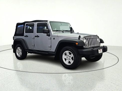 Used 2018 Jeep Wrangler Unlimited Sport S AWD/4WD image 9