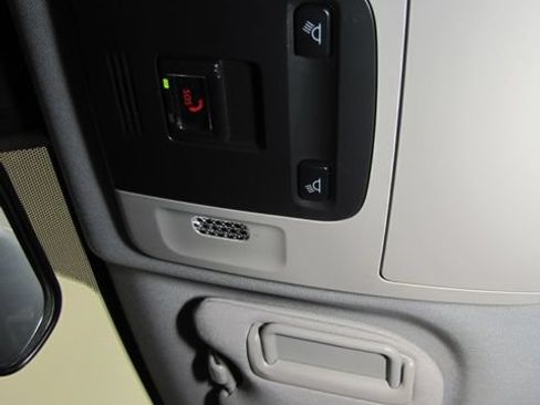 Used 2023 Toyota Camry SE FWD image 8