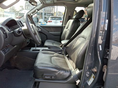 Used 2015 Nissan Frontier PRO-4X w/ Pro-4x Luxury Package image 14