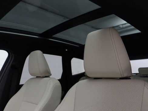 Certified 2023 BMW X1 xDrive28i w/ Premium Package image 13