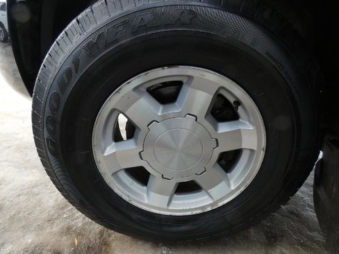 Used 2005 GMC Sierra 1500 SLT w/ Light Duty Power Package image 8