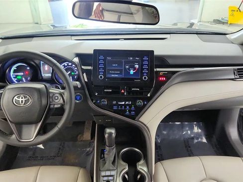 Used 2021 Toyota Camry SE FWD image 26