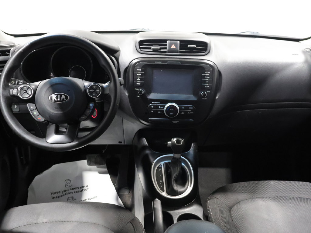 Used 2018 Kia Soul + FWD image 3
