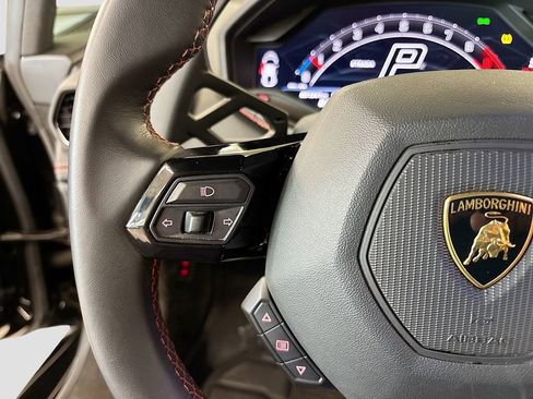 Used 2024 Lamborghini Huracan Tecnica RWD image 17