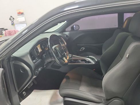 Used 2019 Dodge Challenger GT w/ Driver Convenience Group image 19