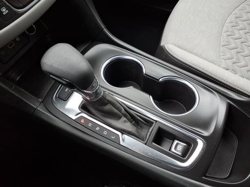 Used 2024 Chevrolet Equinox LS w/ LS Convenience Package image 19