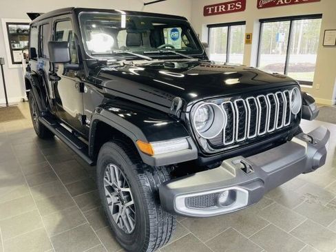 Used 2024 Jeep Wrangler Sahara w/ Safety Group image 5