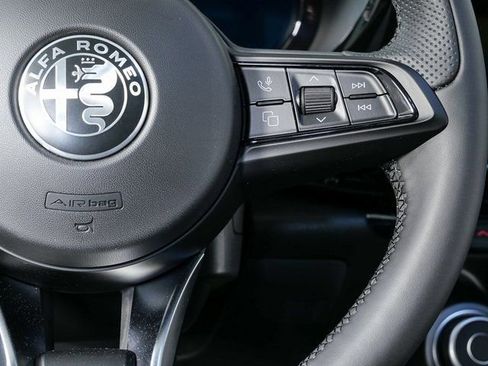 New 2025 Alfa Romeo Tonale image 12
