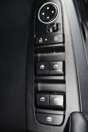 Used 2024 Kia Seltos S AWD/4WD image 18
