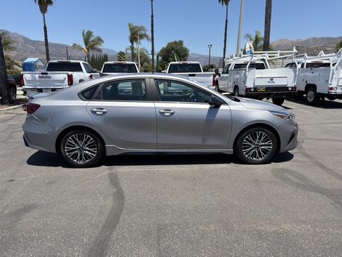 Used 2023 Kia Forte GT-Line w/ GT-Line Premium Package FWD image 9