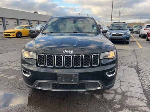 Used 2017 Jeep Grand Cherokee Limited AWD/4WD image 6