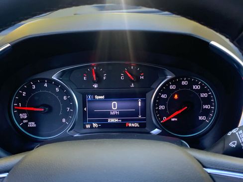 Used 2024 Chevrolet Equinox LT image 18