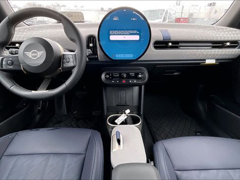 Used 2025 MINI Cooper S FWD image 5