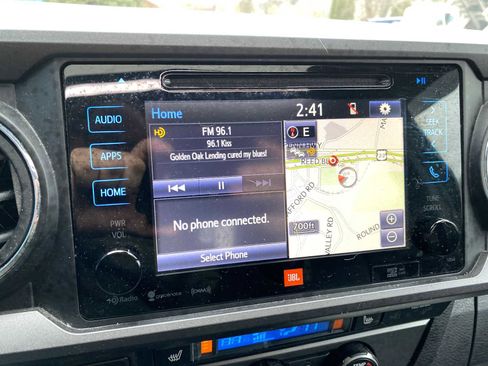 Used 2019 Toyota Tacoma TRD Off-Road image 18