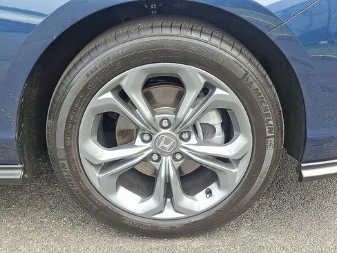 Used 2024 Honda Accord EX image 25