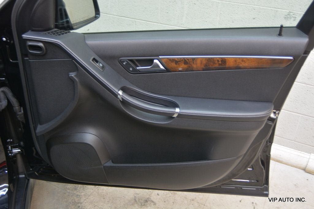 Used 2012 Mercedes-Benz R 350 BlueTEC 4MATIC image 9