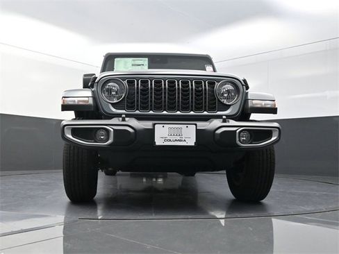 New 2025 Jeep Gladiator Sport image 18