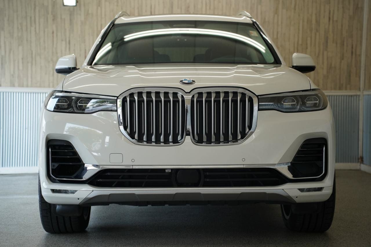 Used 2019 BMW X7 xDrive40i w/ Premium Package AWD/4WD image 3
