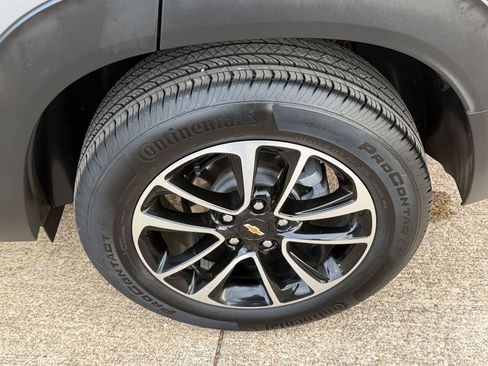 Used 2025 Chevrolet TrailBlazer LT image 30