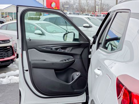 Used 2026 Chevrolet TrailBlazer LT w/ Convenience Package image 29