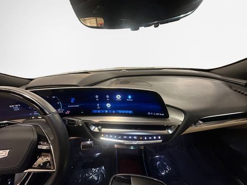 Certified 2026 Cadillac Lyriq Signature Luxury w/ Nappa Leather Package AWD/4WD image 23