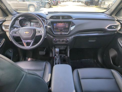 Used 2021 Chevrolet TrailBlazer ACTIV w/ Sun and Liftgate Package FWD image 17
