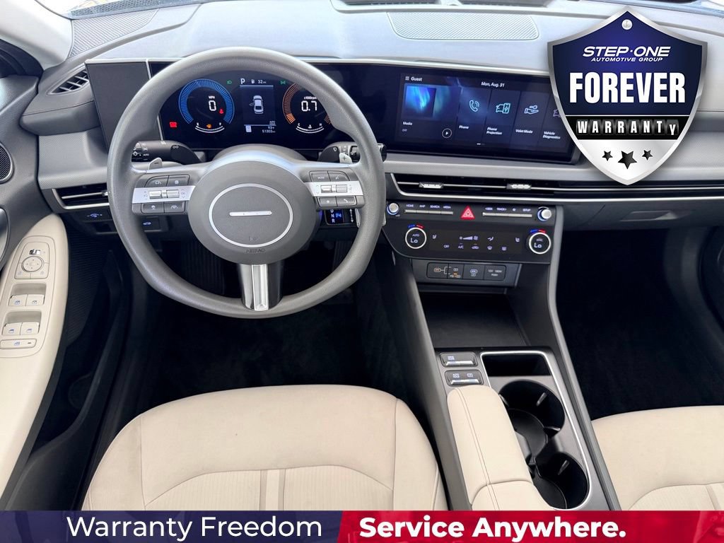 Used 2025 Hyundai Sonata SEL FWD image 15
