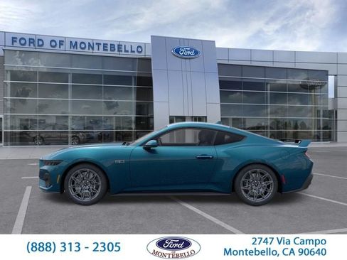 New 2026 Ford Mustang GT w/ GT Performance Package RWD image 5